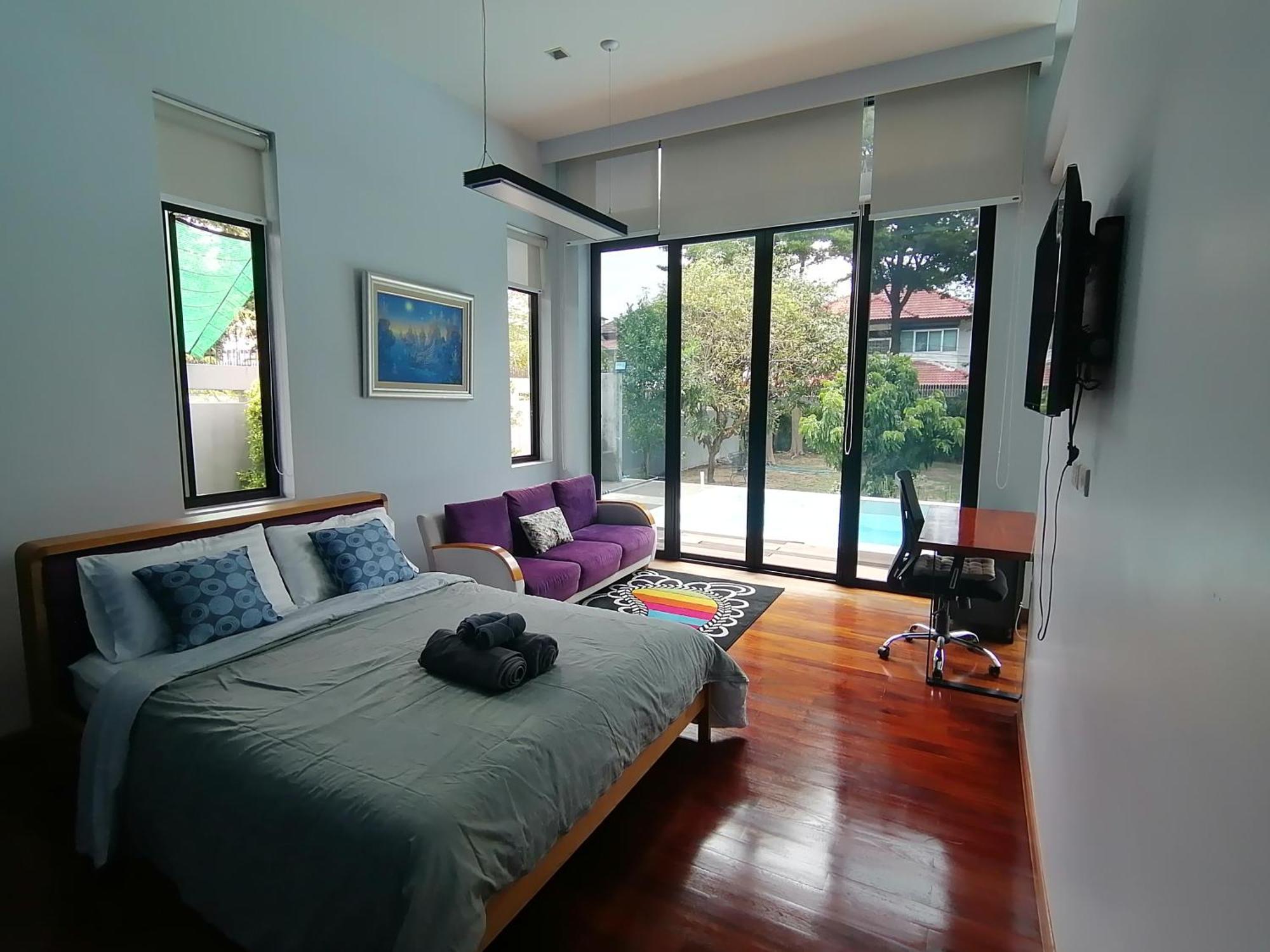 Double Room with Pool View